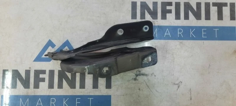 Петля капота передняя левая INFINITI QX80 Z62