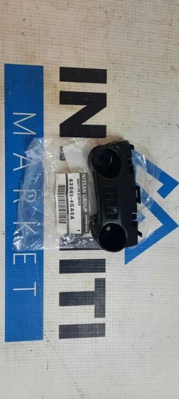 Кронштейн (крепление) левый INFINITI Q50 V37