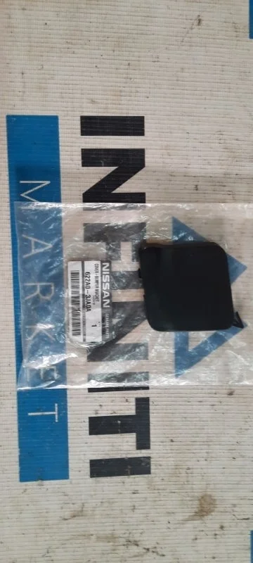 Заглушка ( накладка ) буксировочного крюка