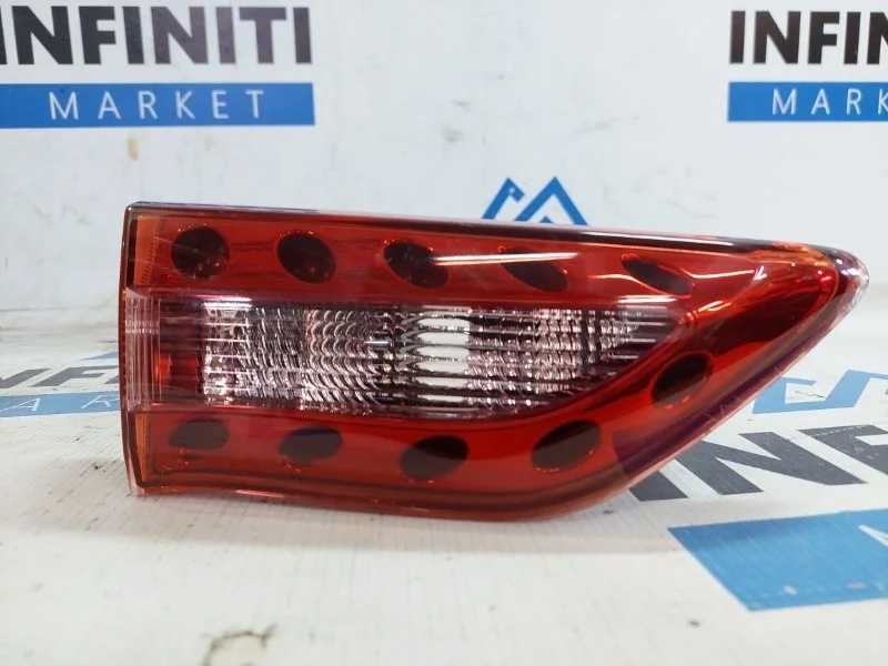 Фонарь в крышку багажника левый INFINITI QX70 S51
