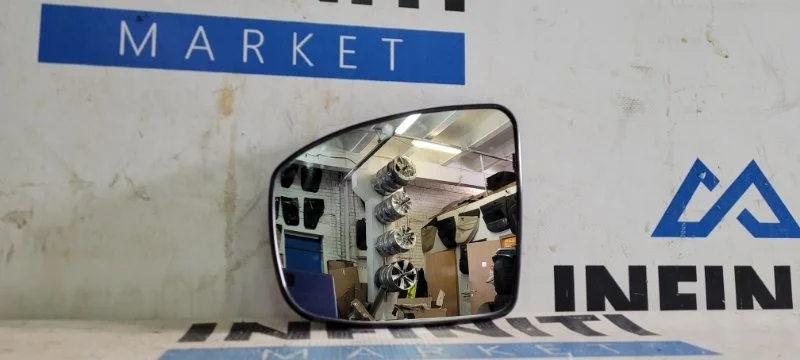 Зеркальный элемент передний левый INFINITI QX70