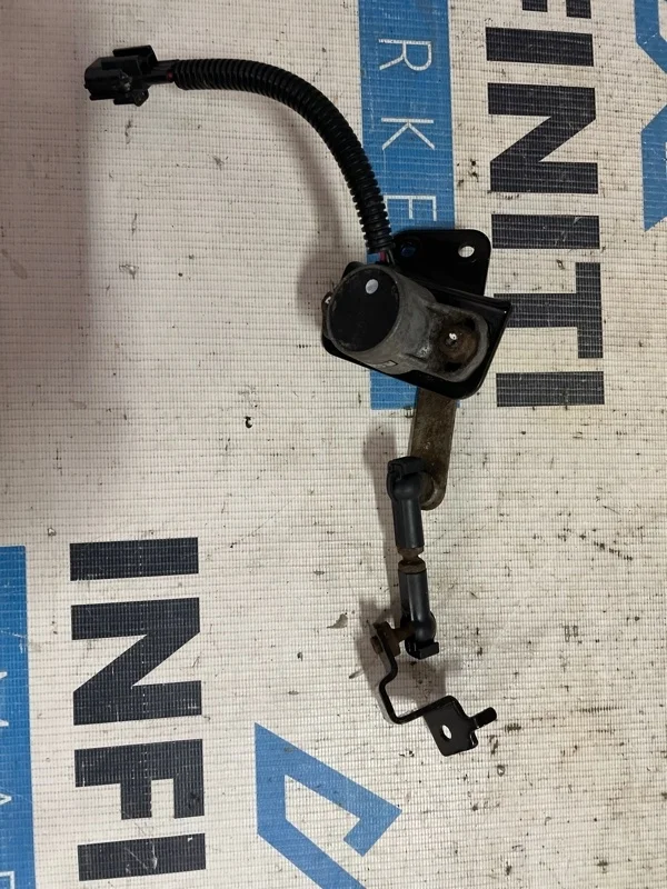 Датчик положения кузова INFINITI QX80 Z62 VK56VD