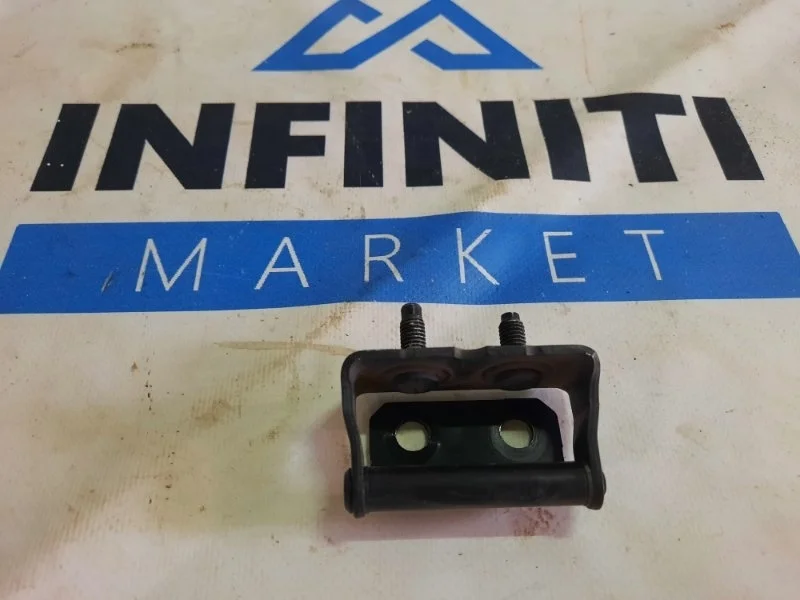 Петля крышки багажника задняя левая INFINITI QX70