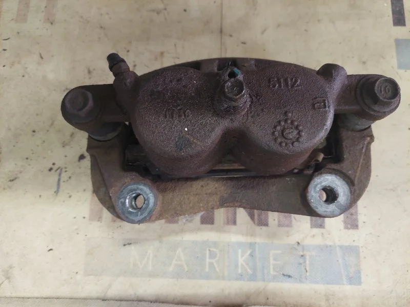 Суппорт тормозной передний правый INFINITI QX80