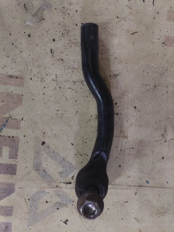 Наконечник рулевой рейки правый INFINITI QX80 Z62