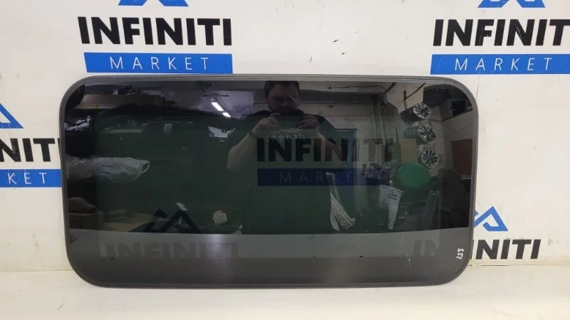 Стекло люка INFINITI QX70 S51