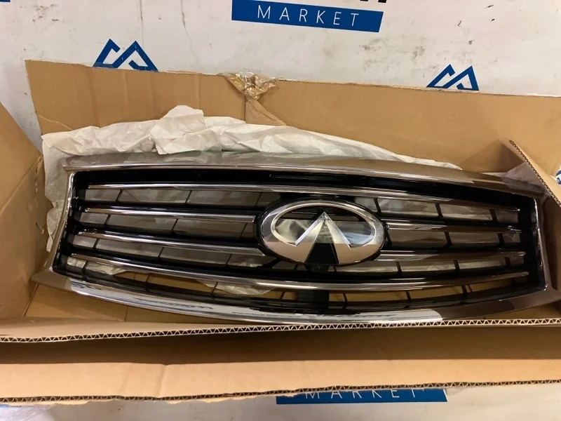 Решетка радиатора INFINITI QX70 S51