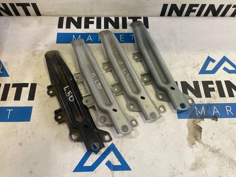 Кронштейн крыла (крепление) передний левый