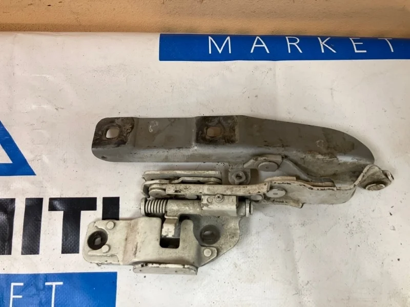 Петля капота передняя левая INFINITI Q50 V37