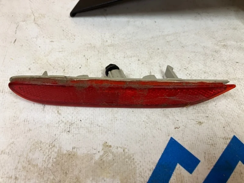 Катафот бампера (отражатель) задний левый INFINITI