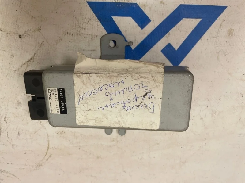 Блок управления топливным насосом NISSAN GT-R R35