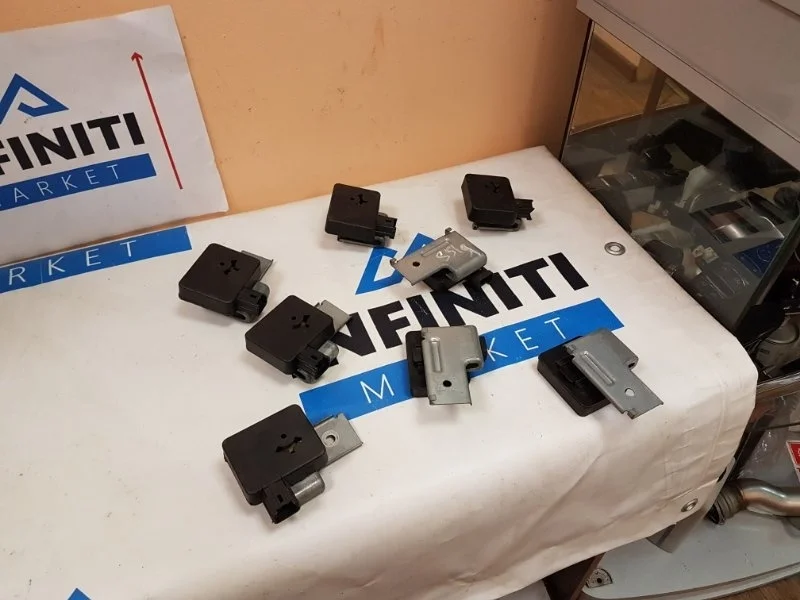 Зуммер INFINITI FX50 S51 VK50VE 2013