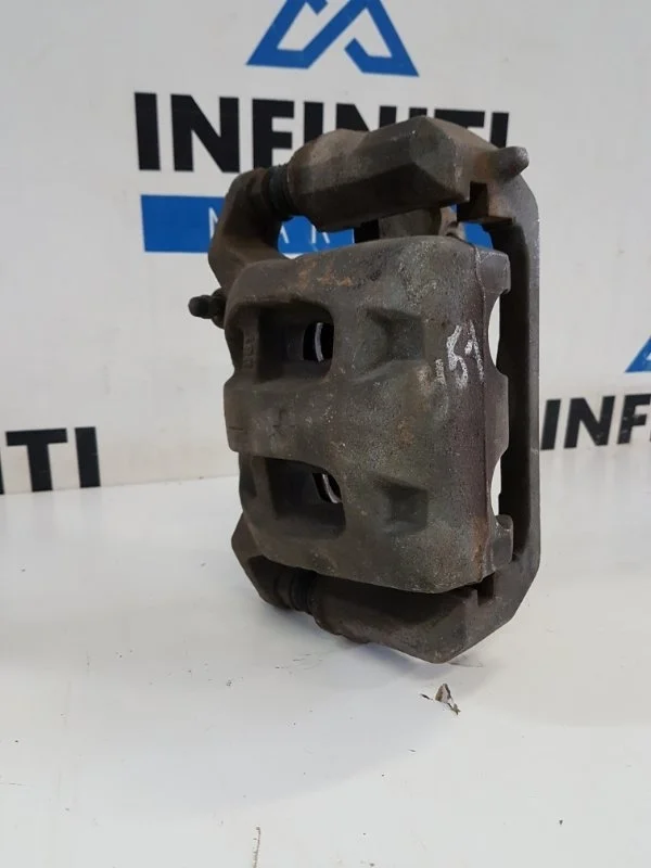 Суппорт тормозной передний левый INFINITI M37 Y51