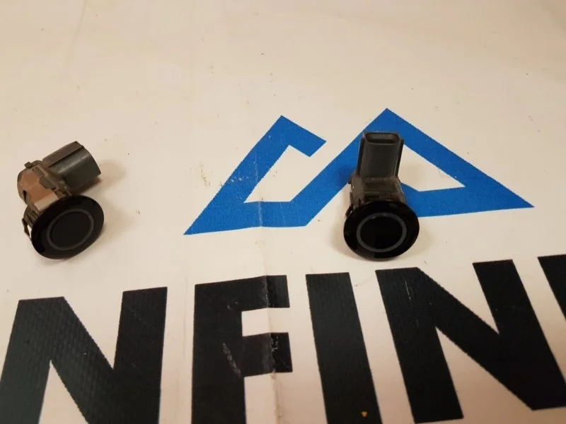 Парктроник передний INFINITI QX70 S51