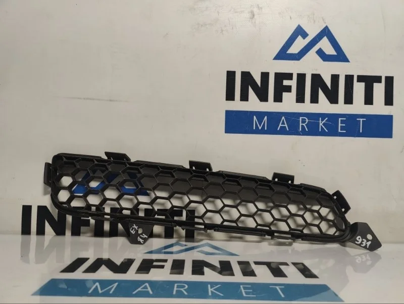Решетка бампера нижняя передняя левая INFINITI