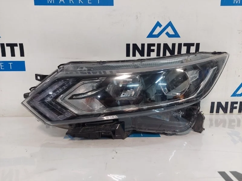 Фара левая NISSAN Qashqai J11