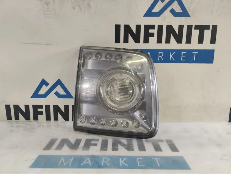 Фонарь в крышку багажника задний левый Nissan