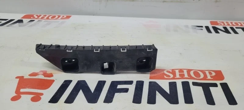 Кронштейн крыла (крепление) передний левый NISSAN