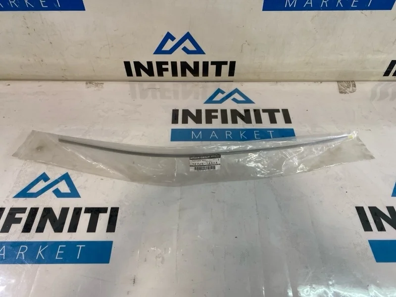 Молдинг лобового стекла NISSAN MURANO Z51 VQ35DE