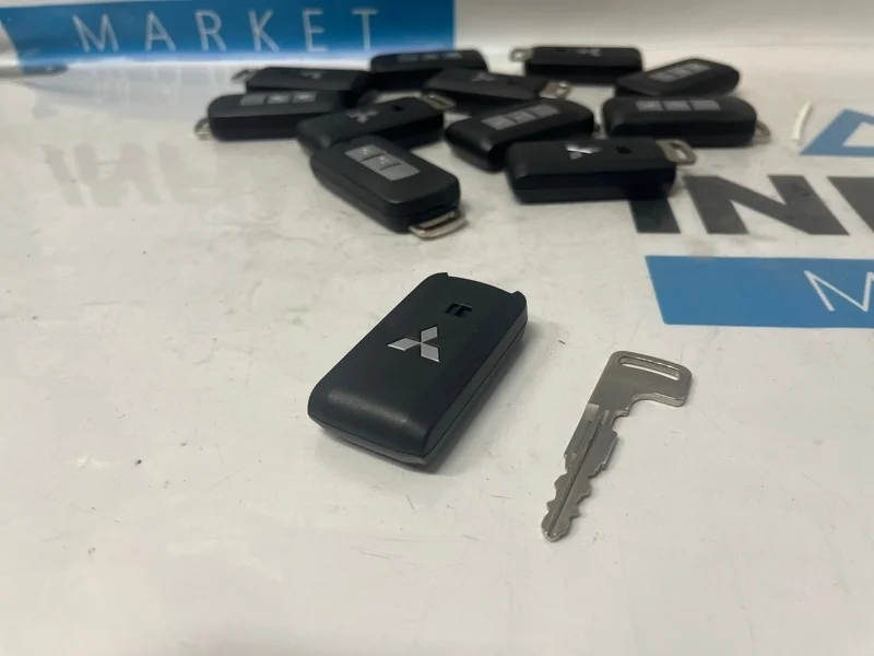 Ключ зажигания MITSUBISHI Outlander