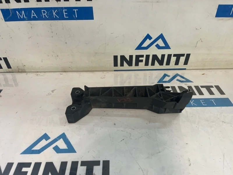 Кронштейн передей панели к крылу передний левый