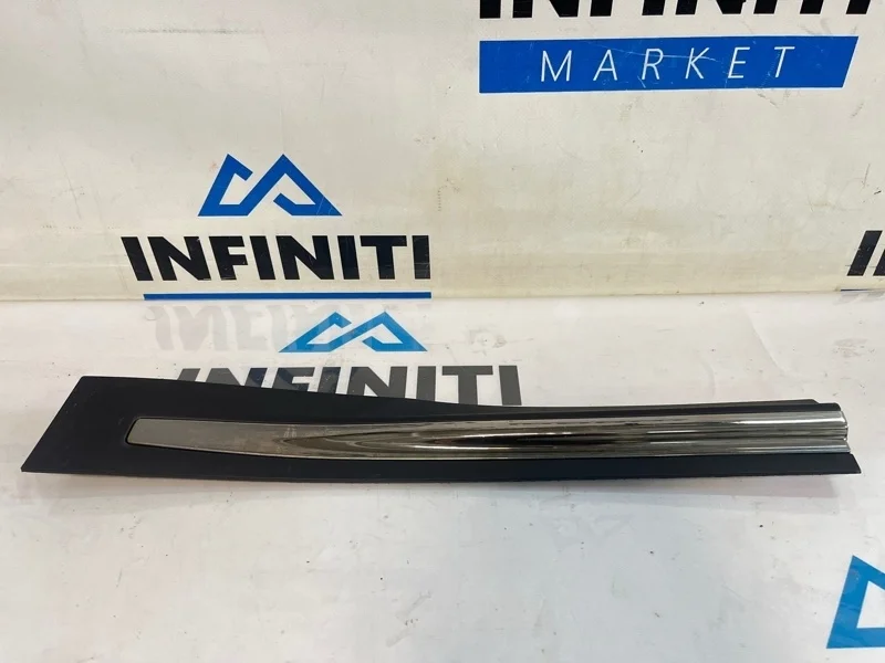 Молдинг двери нижний задний левый INFINITI QX70