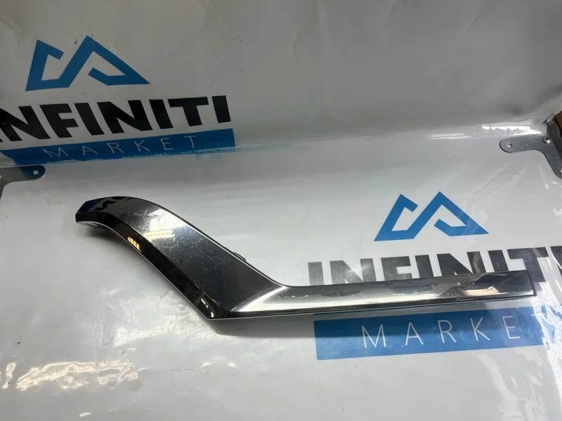 Молдинг бампера передний левый INFINITI QX80 Z62