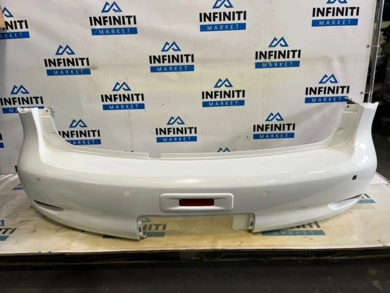 Бампер задний INFINITI QX80 Z62