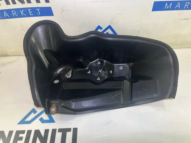 Кожух защитный блока управления (пыльник) задний