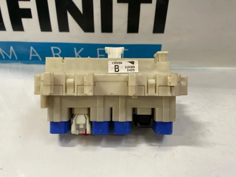 Блок предохранителей INFINITI QX50 J50