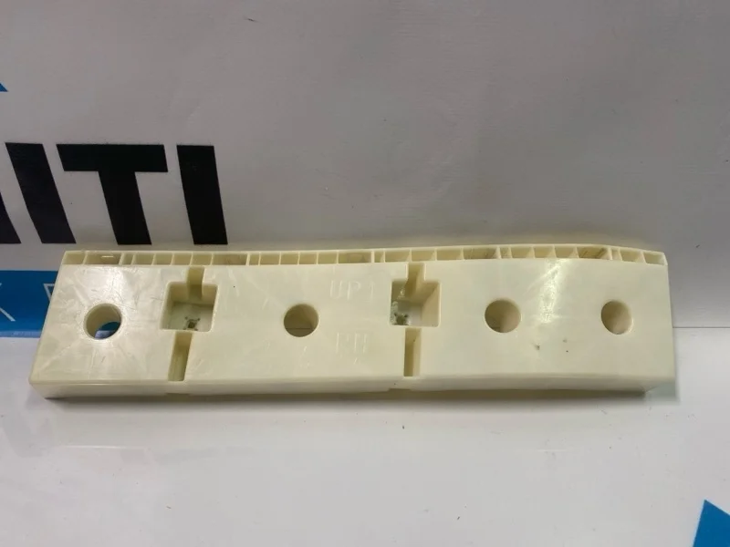 Кронштейн бампера задний правый INFINITI QX70 S51