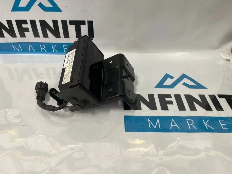 Датчик дистанции ( дистроник ) NISSAN PATROL Y62