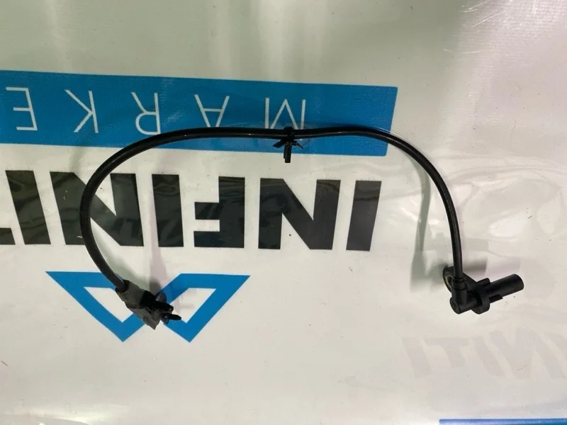 Датчик ABS задний правый INFINITI M37 Y51