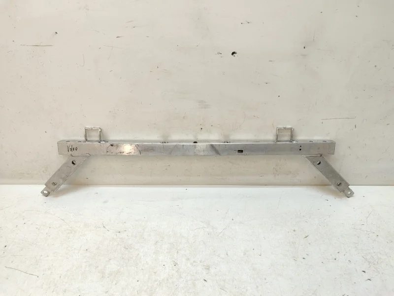 Панель передняя (телевизор) Volvo XC90 2014-