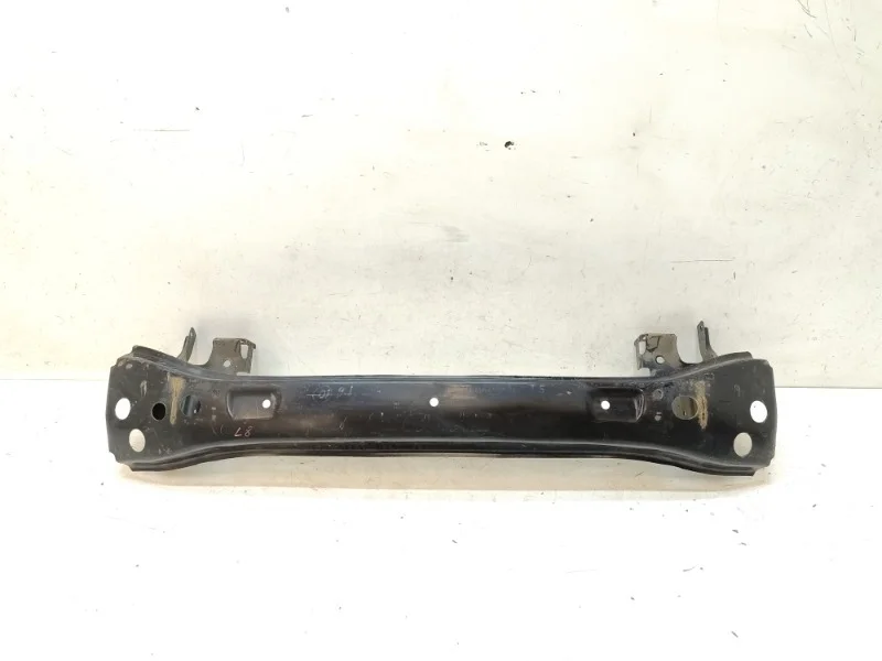 Усилитель бампера Volkswagen Multivan 2015-2018 T6