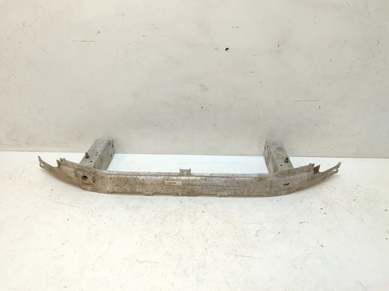 Усилитель бампера BMW 5er 2016-2020 G30