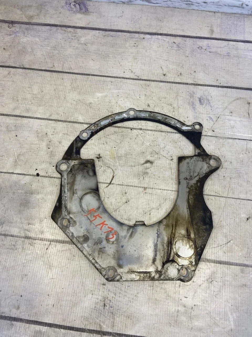 Пластина промежуточная VW Passat CC 2010