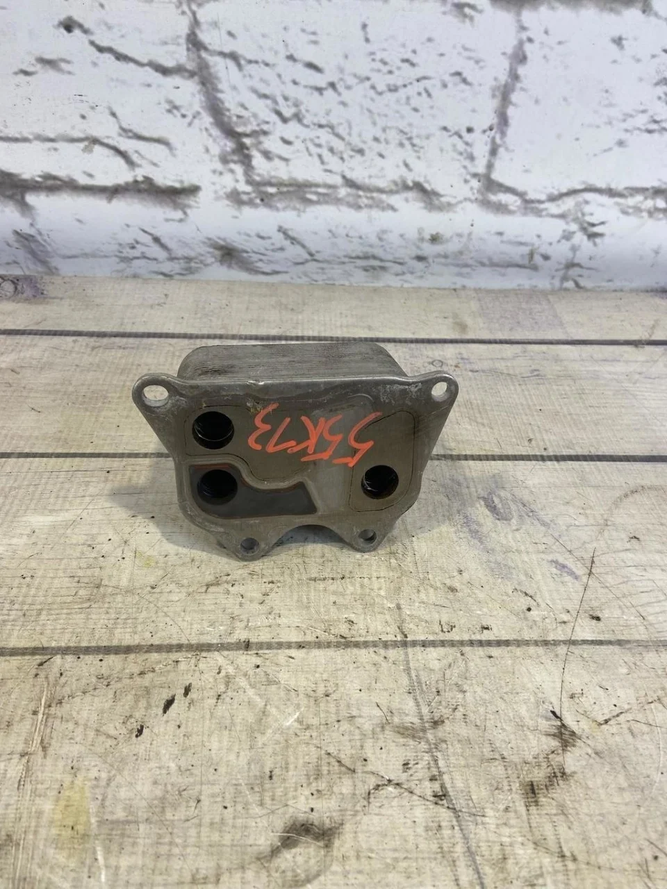 Радиатор масляный VW Passat CC 2010