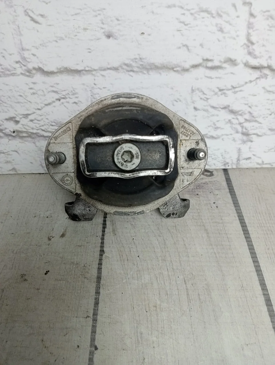 Кронштейн кпп Audi A4 2005-2007 B7