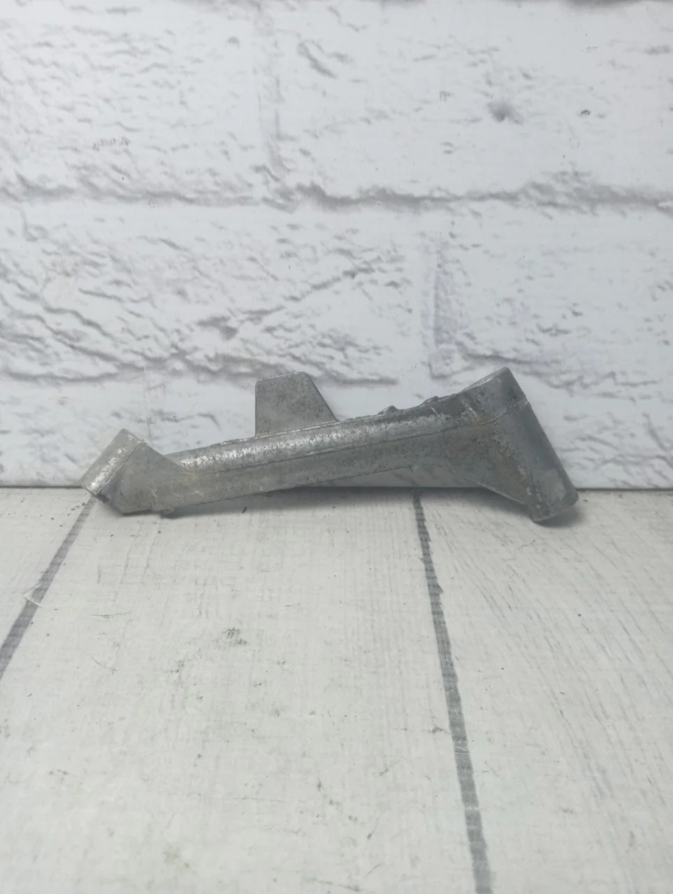 Кронштейн (сопут. товар) Audi A4 2007-2015 B8