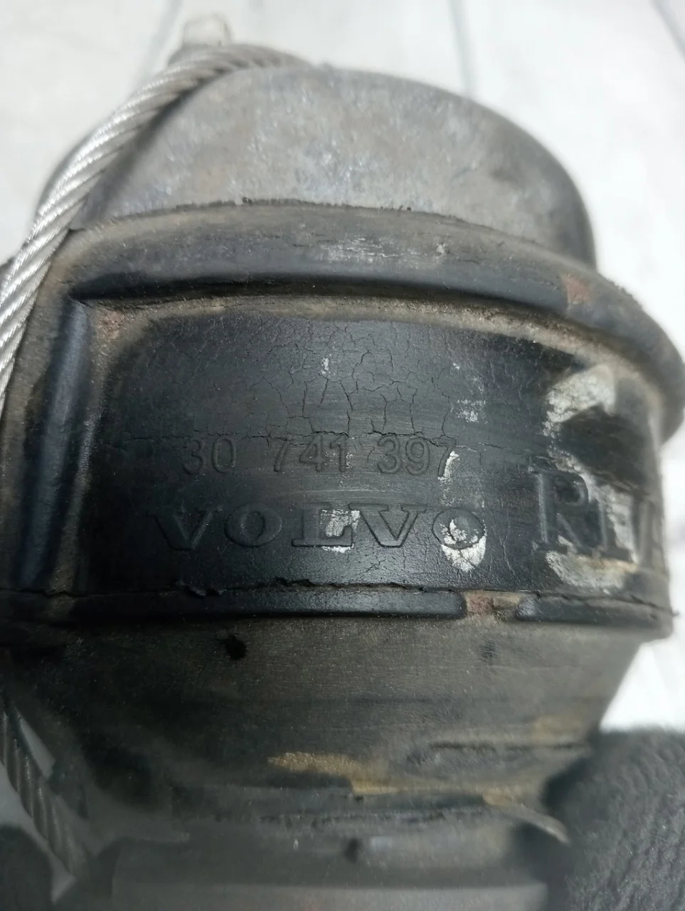 Опора двигателя Volvo XC90 2002-2015