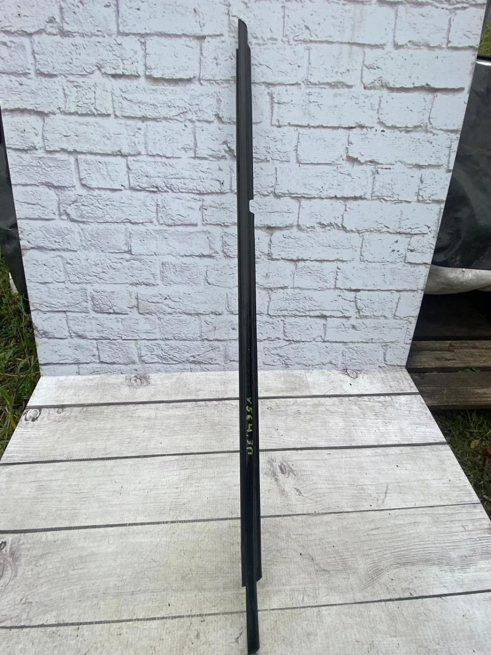 Молдинг двери задней правой верх Lexus RX 2003-2009 400h