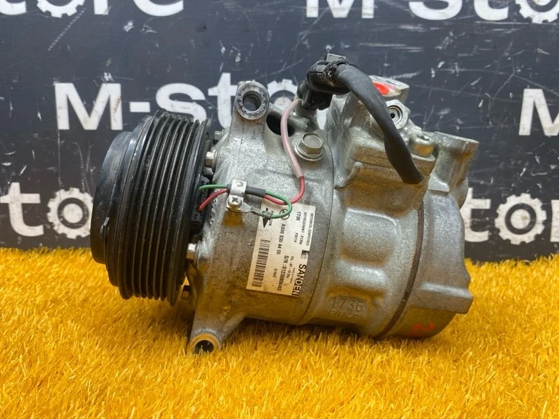 Компрессор кондиционера Mercedes-Benz C-Class 2014 A0008304400 W205 274.920