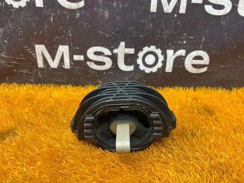 Подушка кпп Bmw 7-Series 2009 6775908 F02 N63B44A