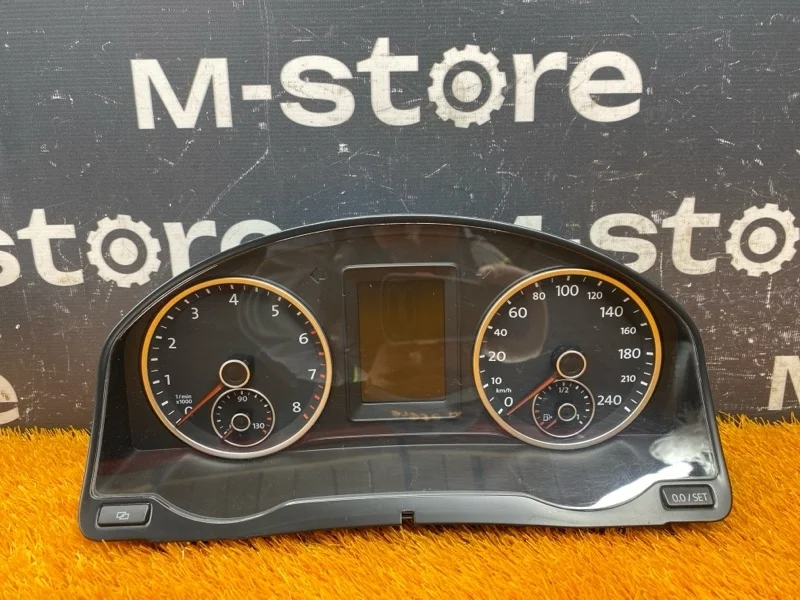 Щиток приборов Volkswagen Tiguan 2011 5N0920872 5N CCZ