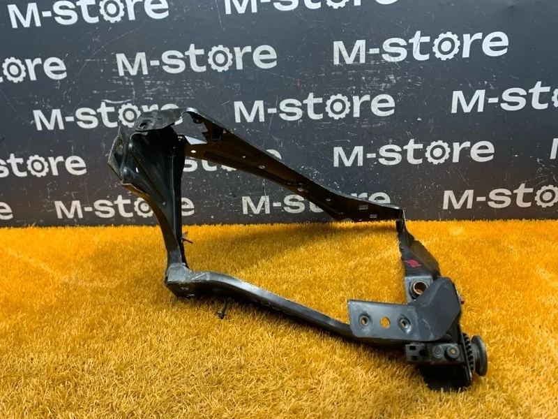 Кронштейн фары Mercedes-Benz Glk-Class 2011 A2046200091 X204 272.948, передний левый