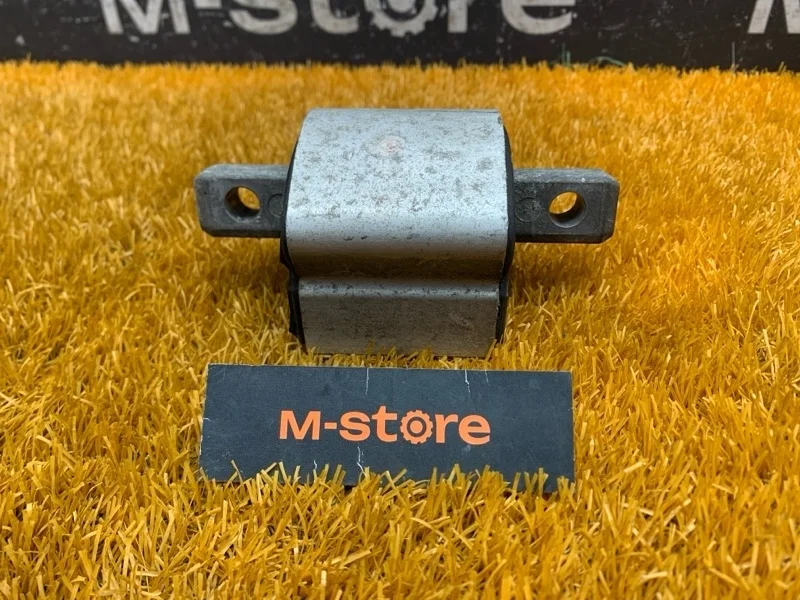 Подушка кпп Mercedes-Benz C-Class 2012 A2122400418 W204 271.860