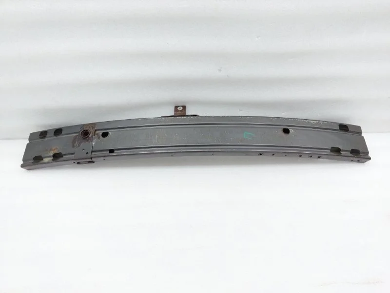 Усилитель бампера Nissan Qashqai 2014 J11