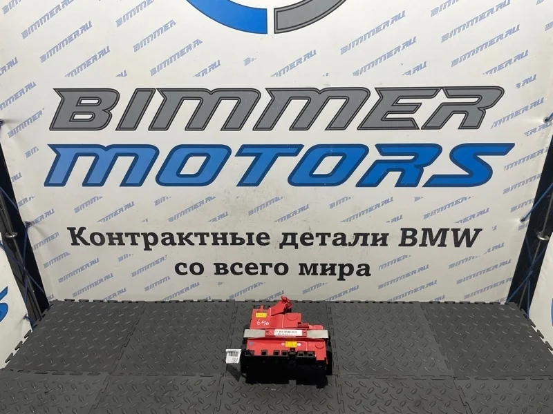 Распределитель тока B+ BMW 5 61149240490 F11, задний