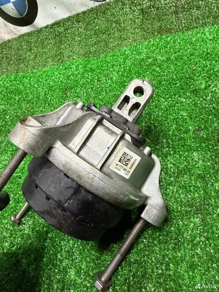 Подушка двигателя левая bmw f10 22116777365